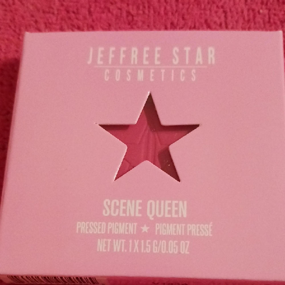 Jeffree Star Scene Queen Eyeshadow - Vibrant Red
